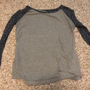 Grey baseball tee